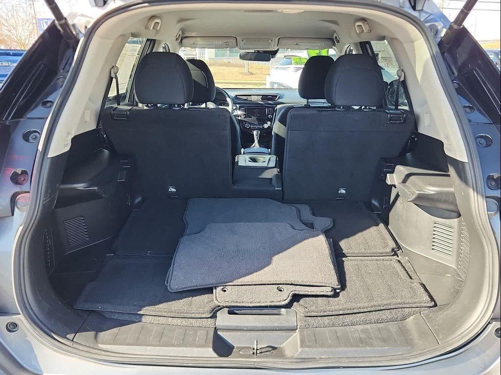 used 2019 Nissan Rogue car, priced at $17,887