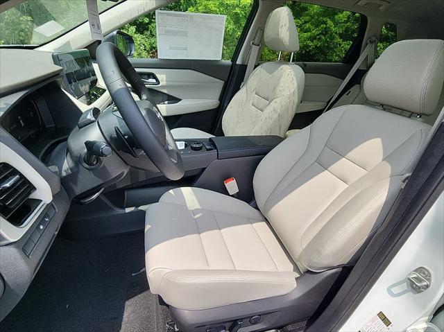 new 2025 Nissan Rogue car, priced at $45,600