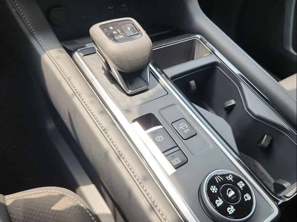 new 2025 Nissan Pathfinder car, priced at $44,738