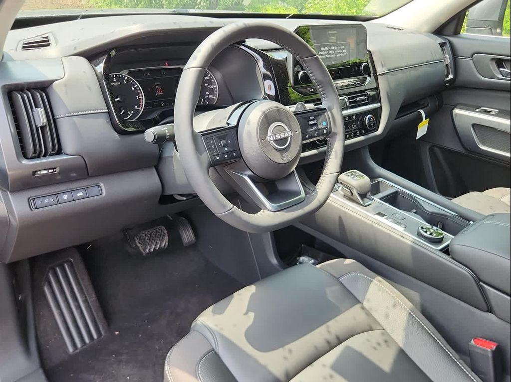new 2025 Nissan Pathfinder car, priced at $44,738