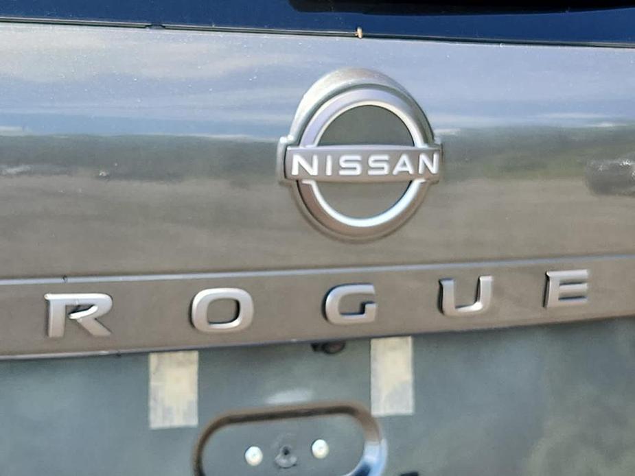 new 2024 Nissan Rogue car, priced at $33,712