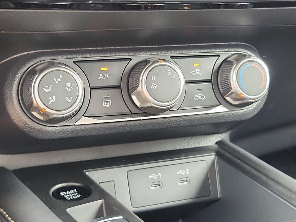 new 2025 Nissan Kicks car, priced at $25,678