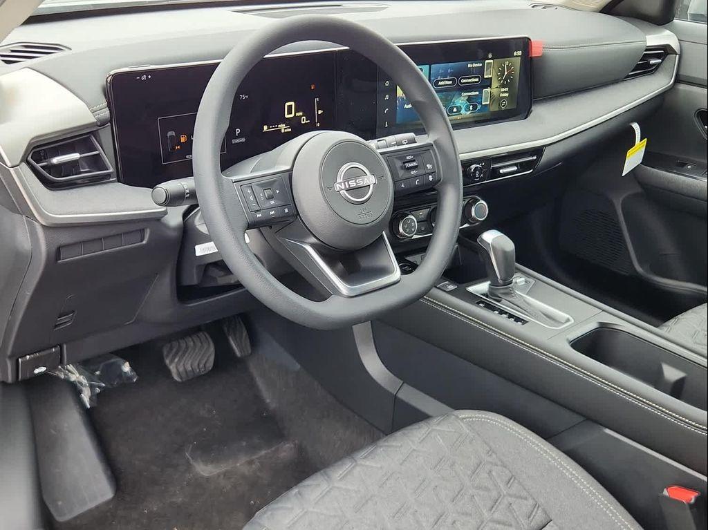 new 2025 Nissan Kicks car, priced at $25,678