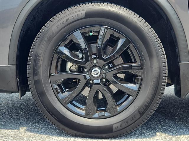 used 2019 Nissan Rogue car, priced at $16,228