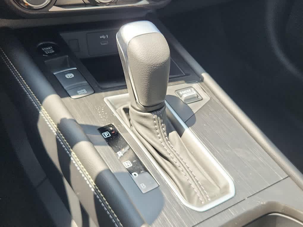 new 2025 Nissan Kicks car, priced at $25,143