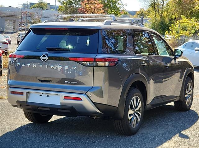 new 2024 Nissan Pathfinder car, priced at $45,932