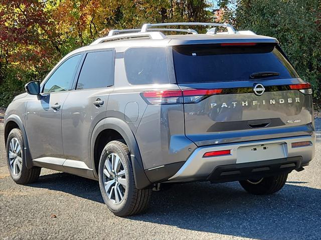 new 2024 Nissan Pathfinder car, priced at $45,932