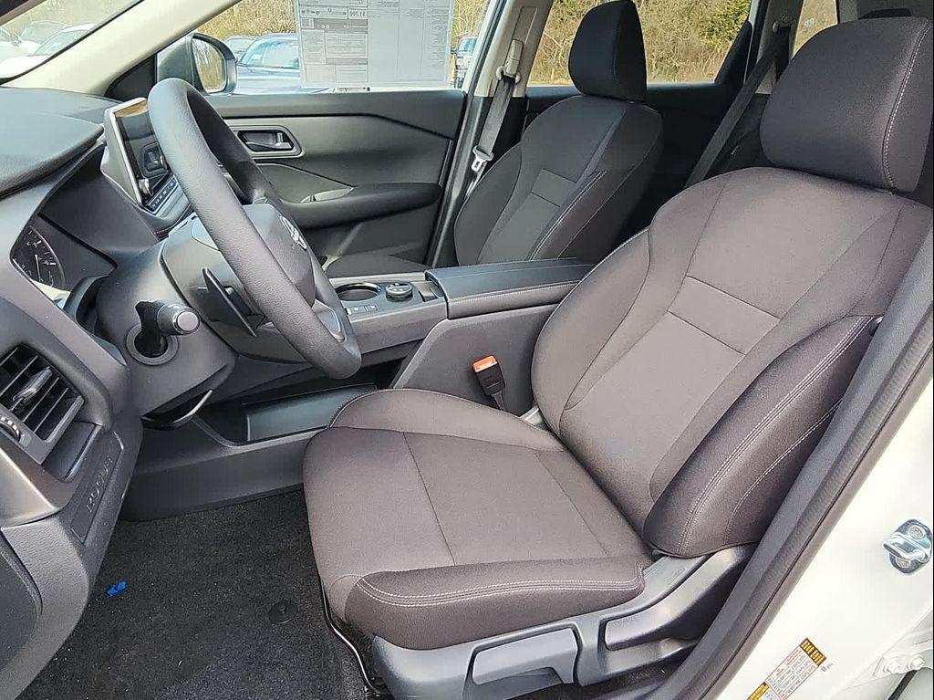 new 2025 Nissan Rogue car, priced at $30,253