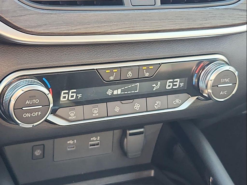 new 2025 Nissan Altima car, priced at $33,208