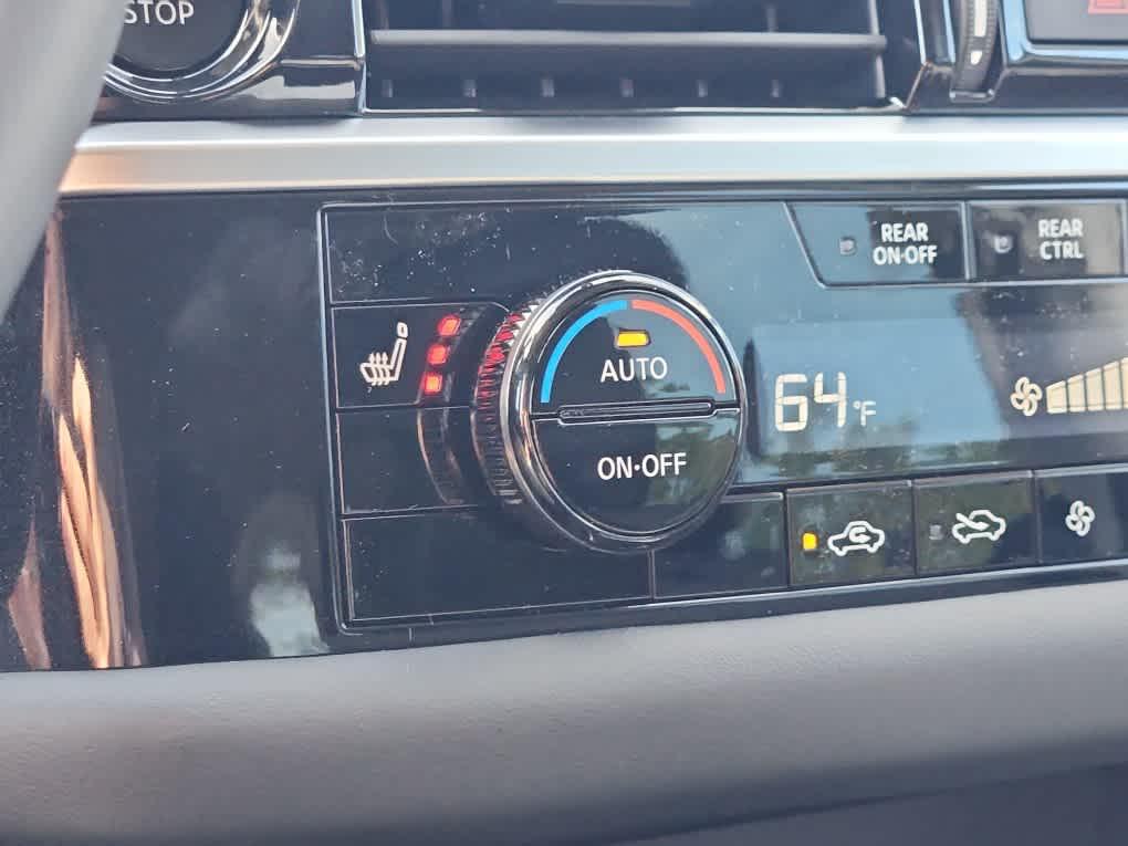 new 2025 Nissan Pathfinder car, priced at $40,928