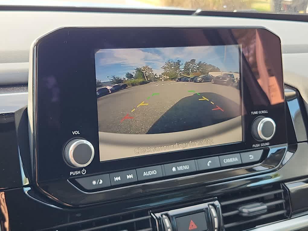 new 2025 Nissan Pathfinder car, priced at $40,928