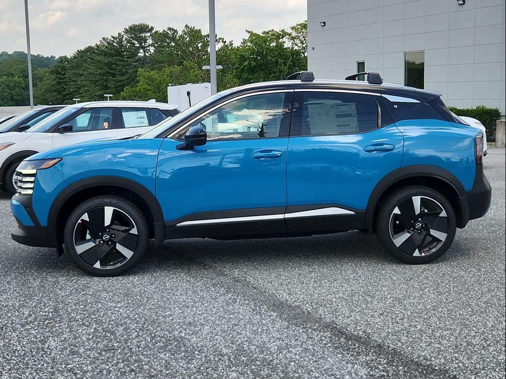 new 2025 Nissan Kicks car, priced at $29,938