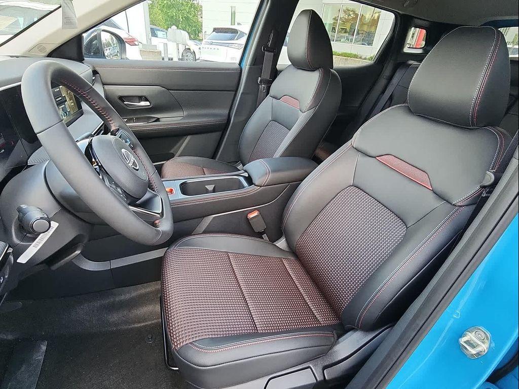 new 2025 Nissan Kicks car, priced at $29,938