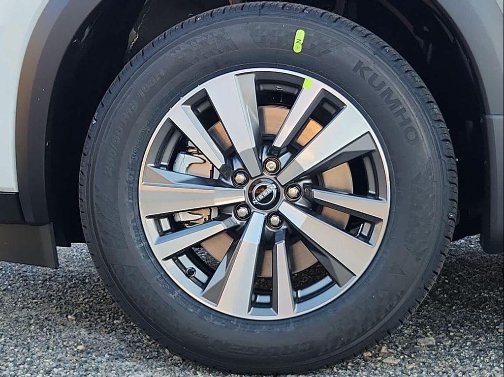 new 2025 Nissan Pathfinder car, priced at $43,618