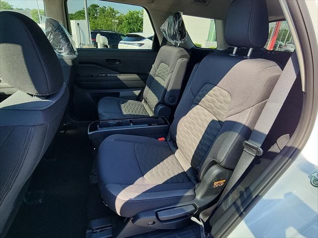 new 2025 Nissan Pathfinder car