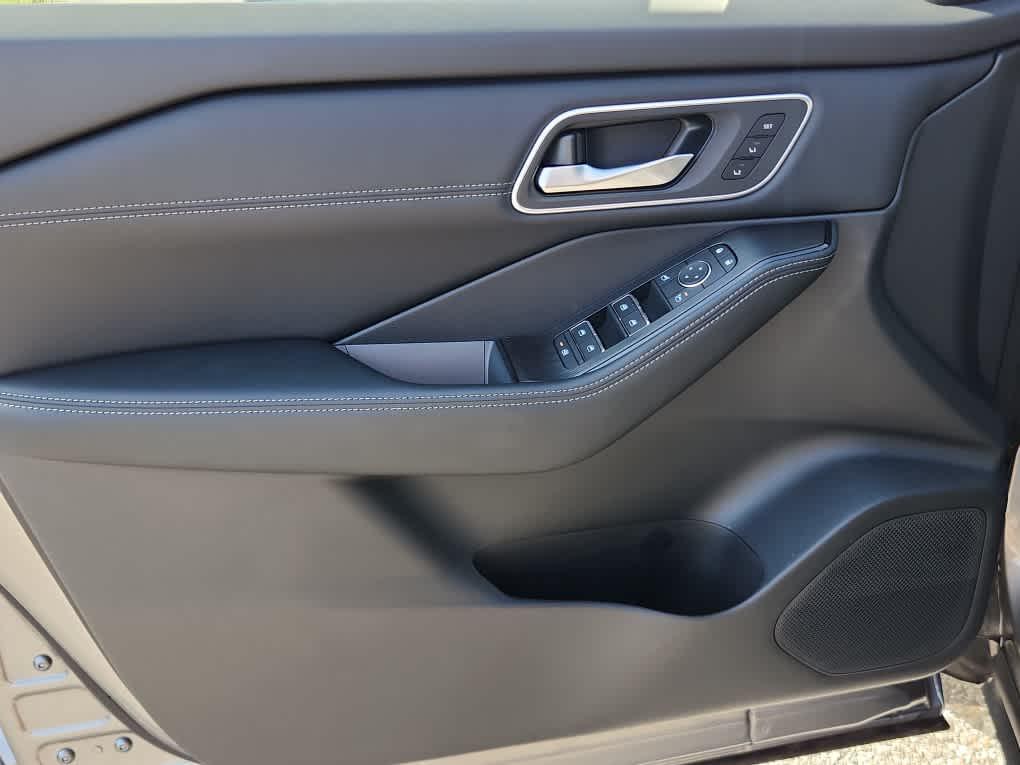 used 2026 Nissan Rogue car, priced at $35,585