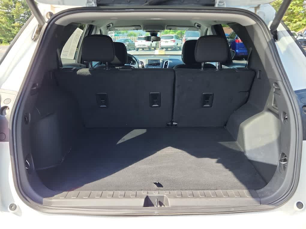 used 2022 Chevrolet Equinox car, priced at $19,989