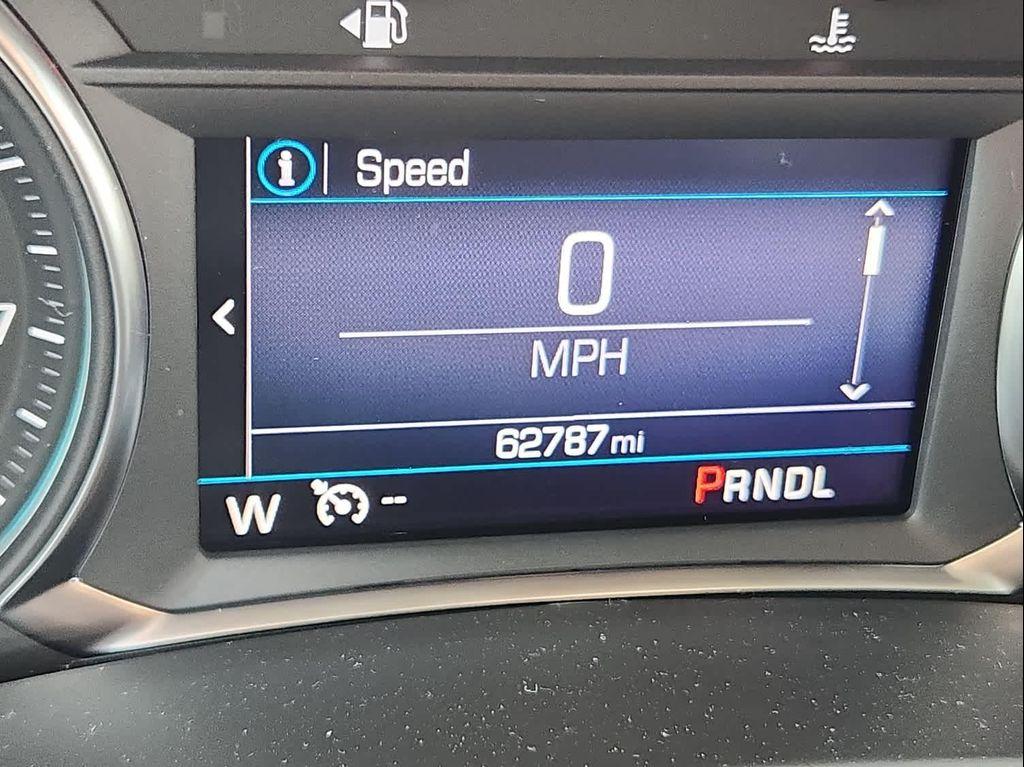 used 2022 Chevrolet Equinox car, priced at $19,989