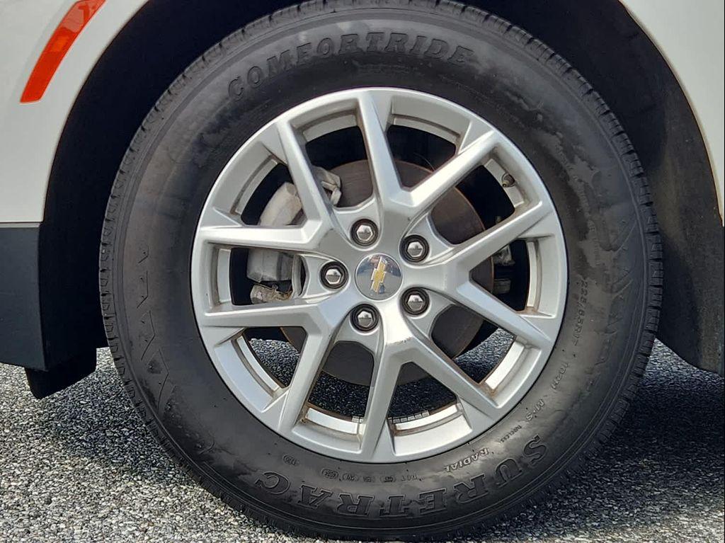 used 2022 Chevrolet Equinox car, priced at $19,989