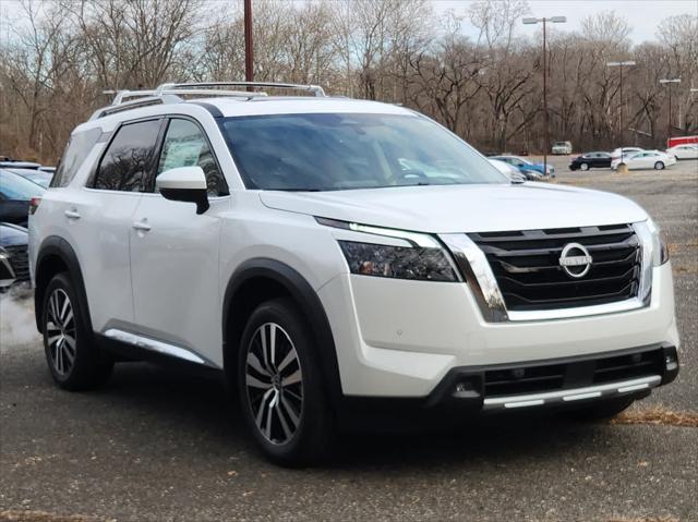 new 2025 Nissan Pathfinder car, priced at $55,380