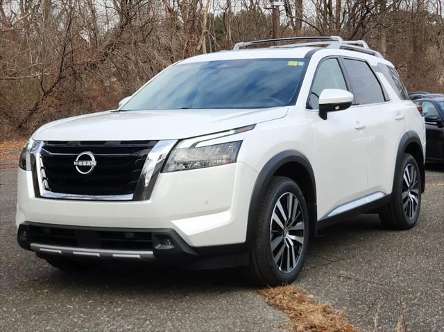 new 2025 Nissan Pathfinder car, priced at $55,380