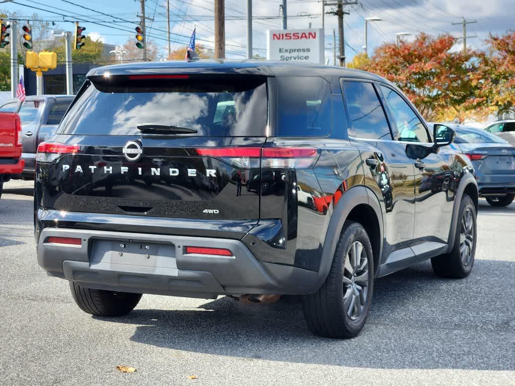 used 2022 Nissan Pathfinder car, priced at $24,997