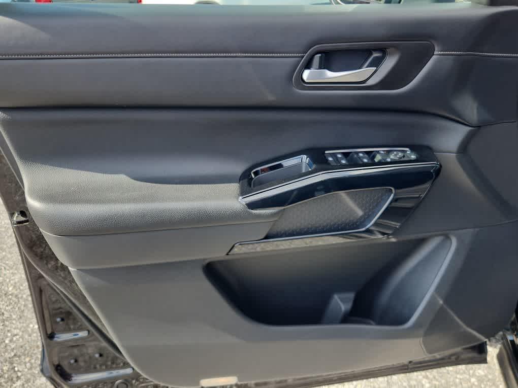 used 2022 Nissan Pathfinder car, priced at $24,997