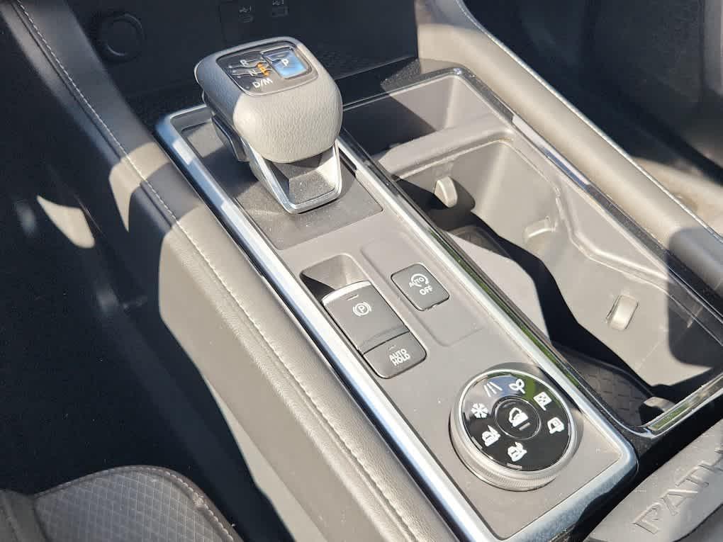 used 2022 Nissan Pathfinder car, priced at $24,997