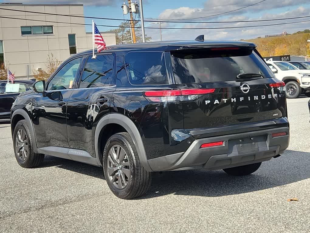 used 2022 Nissan Pathfinder car, priced at $24,997