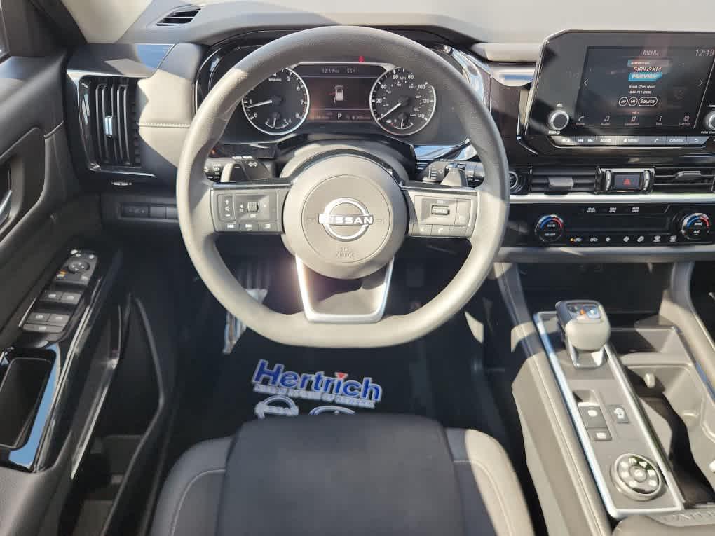 used 2022 Nissan Pathfinder car, priced at $24,997