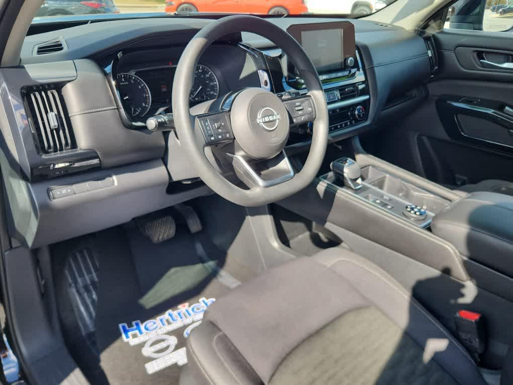 used 2022 Nissan Pathfinder car, priced at $24,997