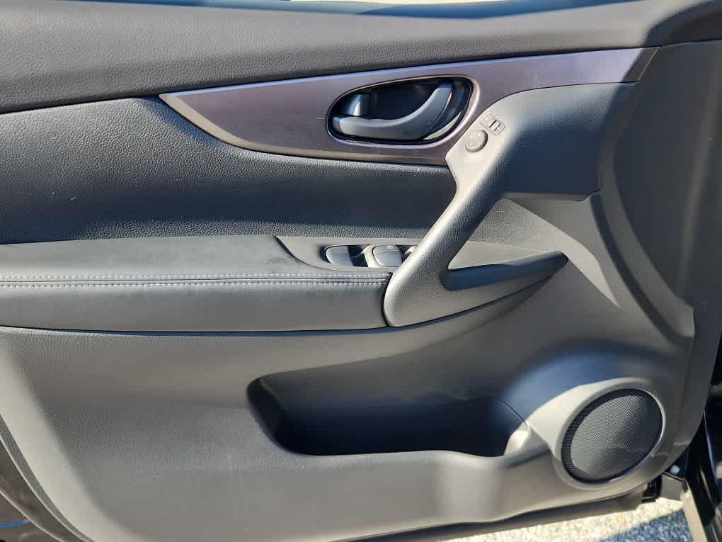 used 2022 Nissan Rogue Sport car, priced at $21,707