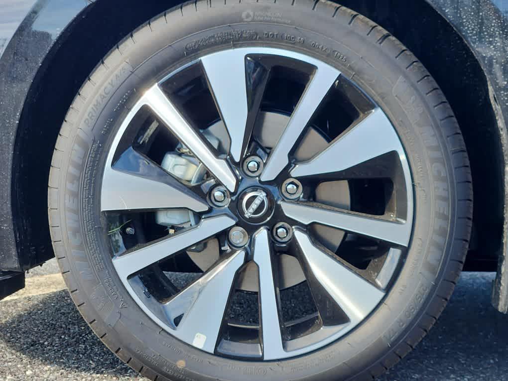 new 2025 Nissan Sentra car, priced at $25,921