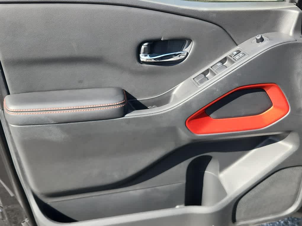 new 2025 Nissan Frontier car