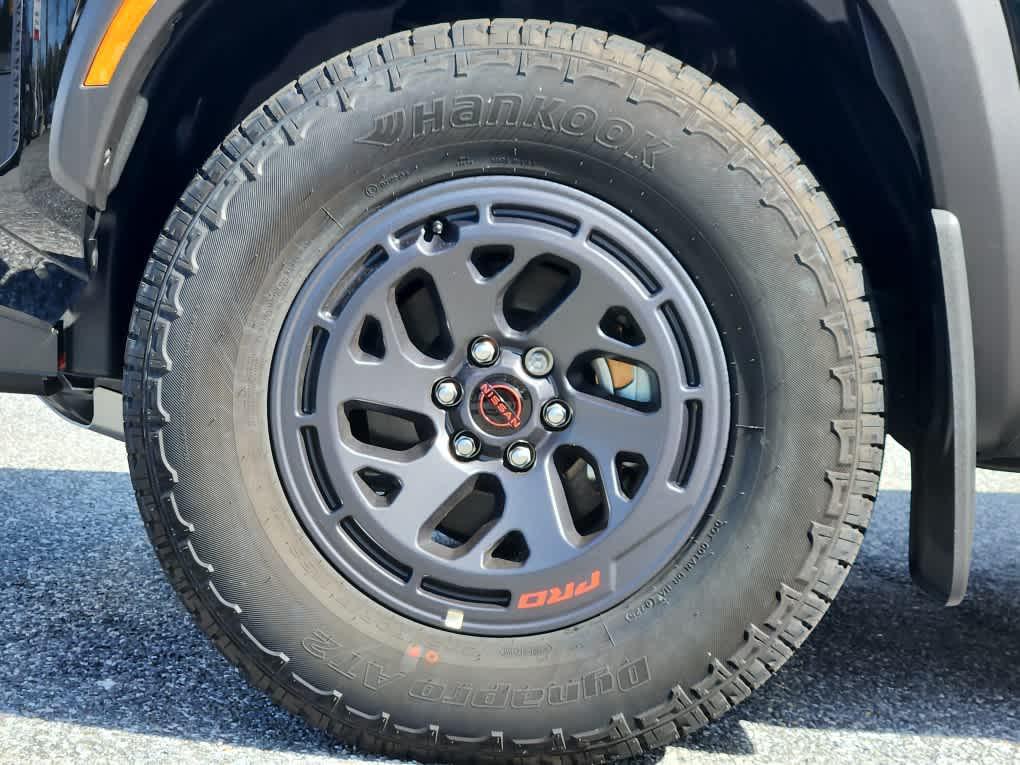 new 2025 Nissan Frontier car