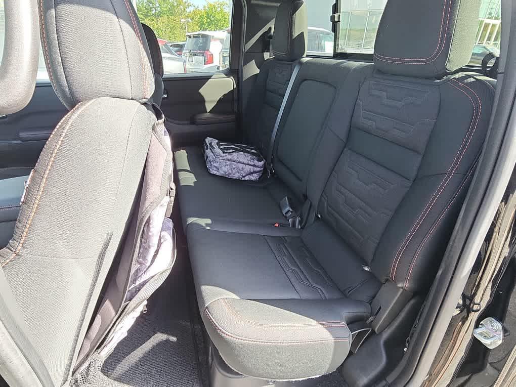 new 2025 Nissan Frontier car