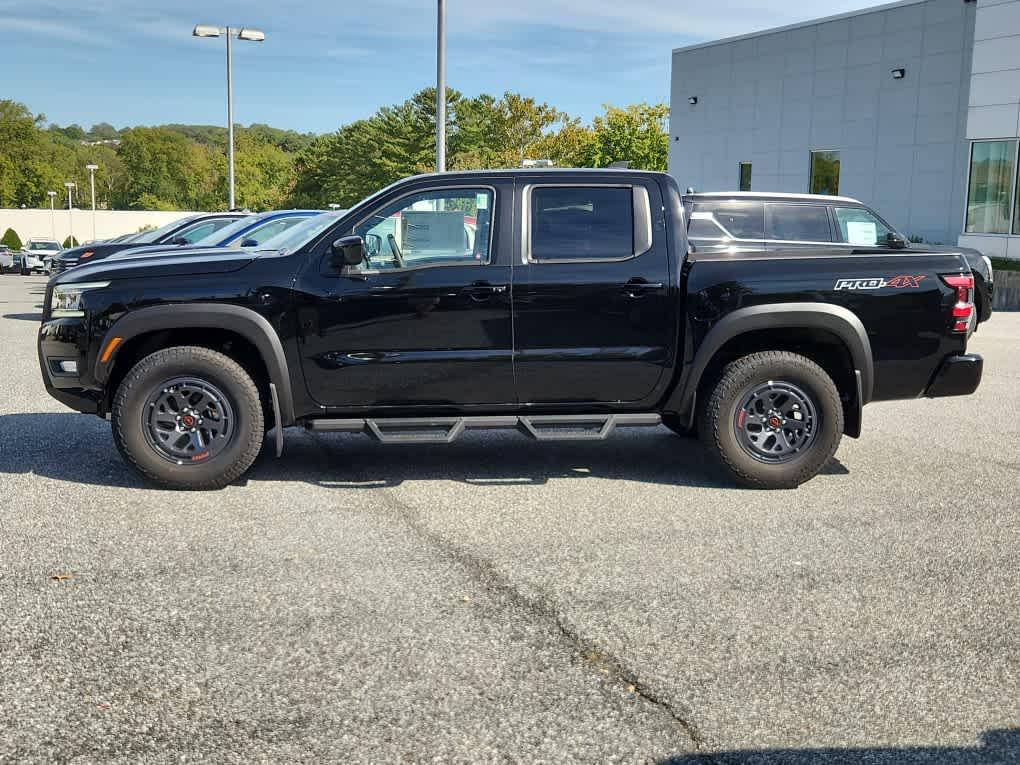 new 2025 Nissan Frontier car