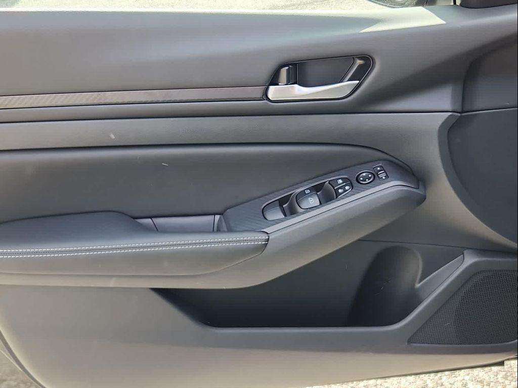 new 2025 Nissan Altima car, priced at $27,978