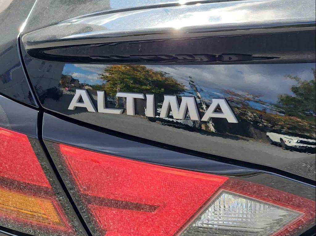new 2025 Nissan Altima car, priced at $27,978