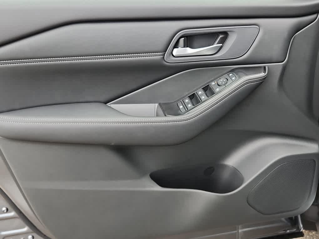 new 2026 Nissan Rogue car, priced at $33,985