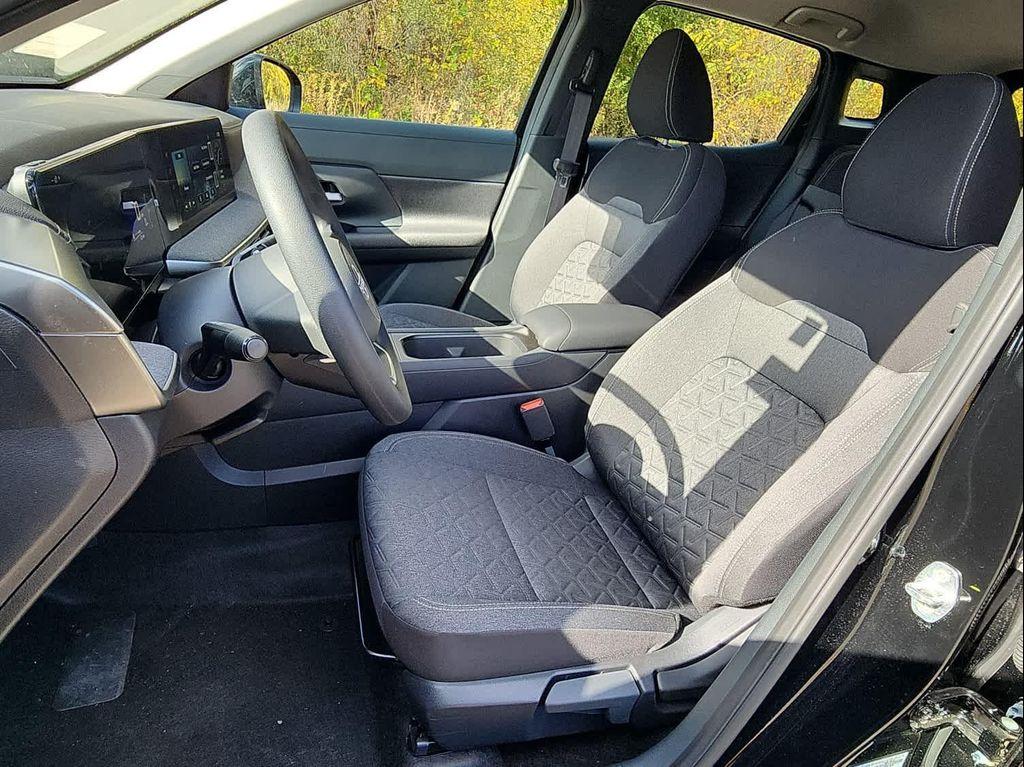 new 2025 Nissan Kicks car, priced at $23,798