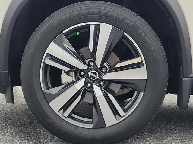 used 2022 Nissan Rogue car, priced at $30,606