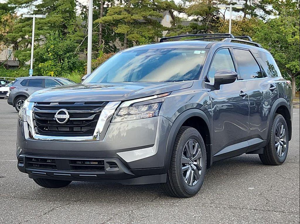 new 2025 Nissan Pathfinder car, priced at $40,778