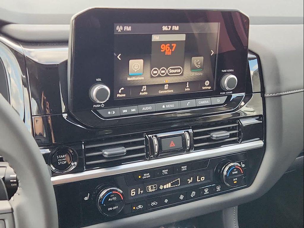 new 2025 Nissan Pathfinder car, priced at $40,778