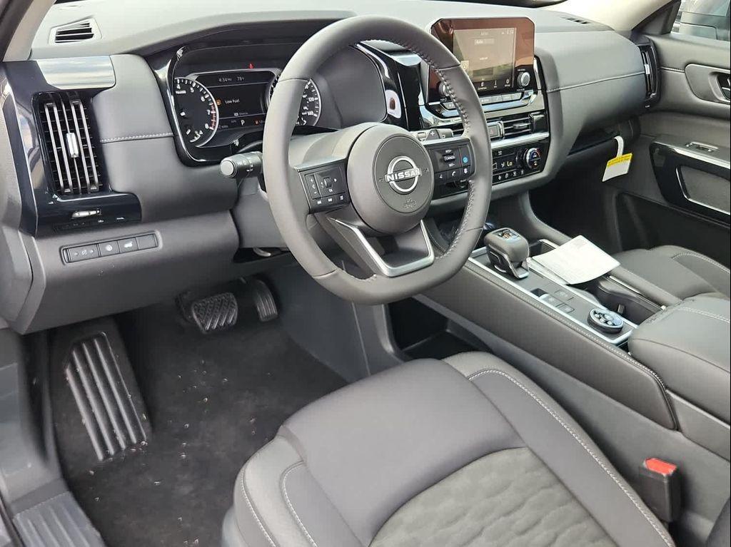 new 2025 Nissan Pathfinder car, priced at $40,778