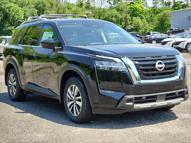 new 2024 Nissan Pathfinder car, priced at $45,478