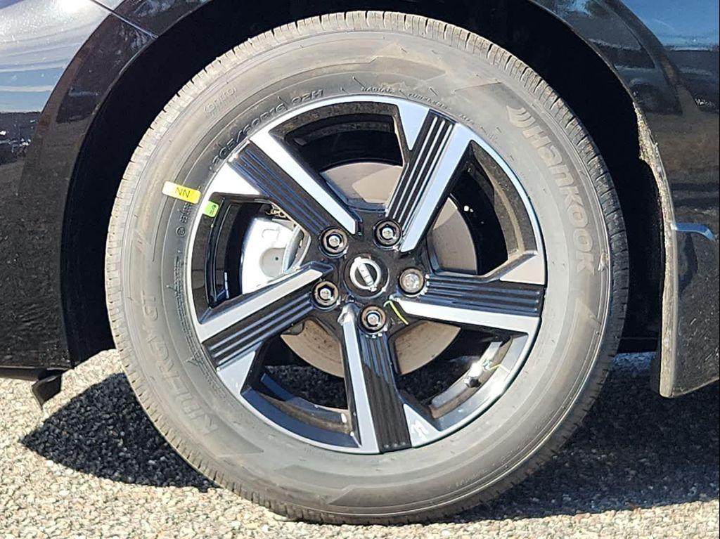 new 2025 Nissan Sentra car, priced at $23,101