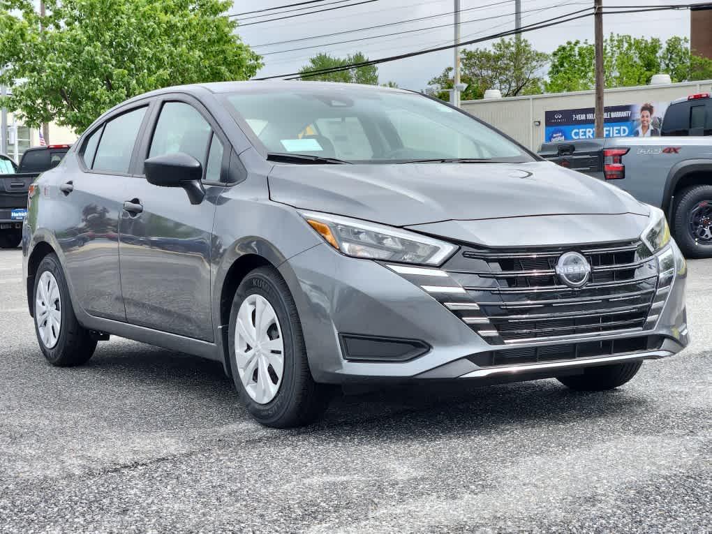 new 2025 Nissan Versa car