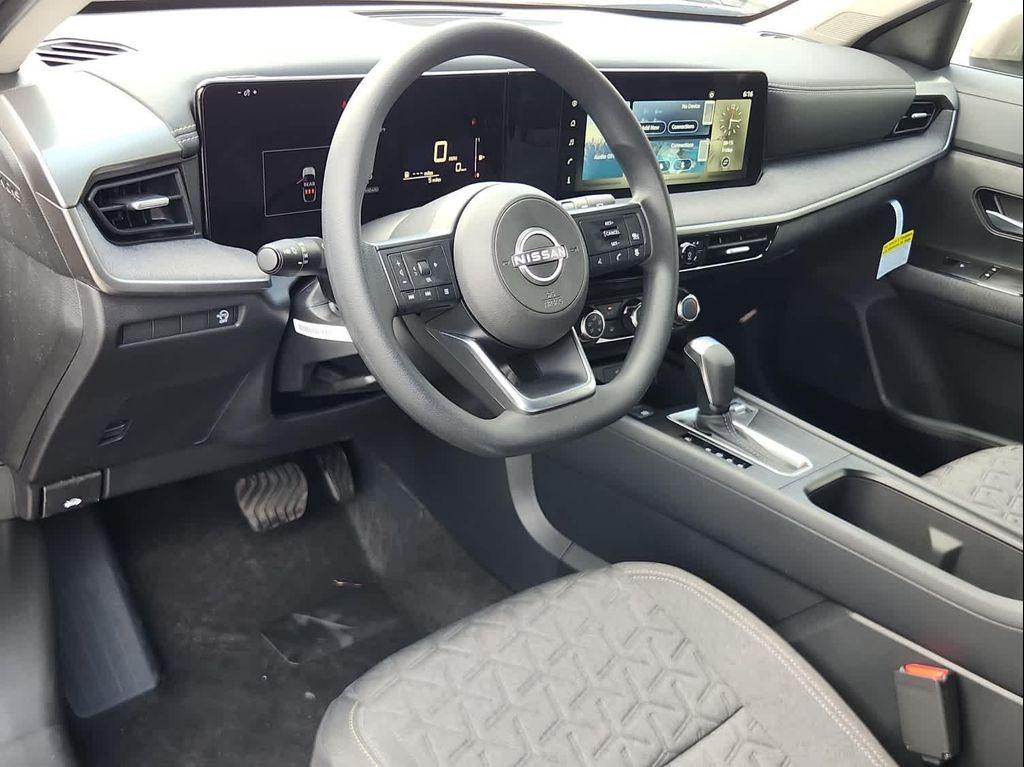 new 2025 Nissan Kicks car, priced at $24,083