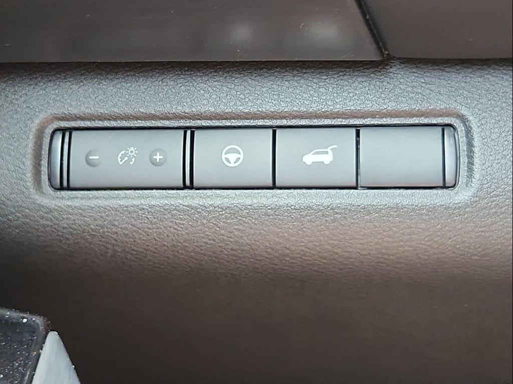 new 2025 Nissan Pathfinder car, priced at $43,738